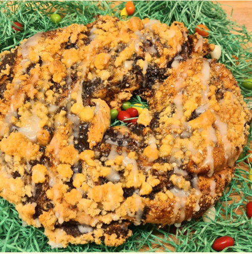 Hefefeingeb&auml;ck mit Mohnf&uuml;llung und Butterstreusel